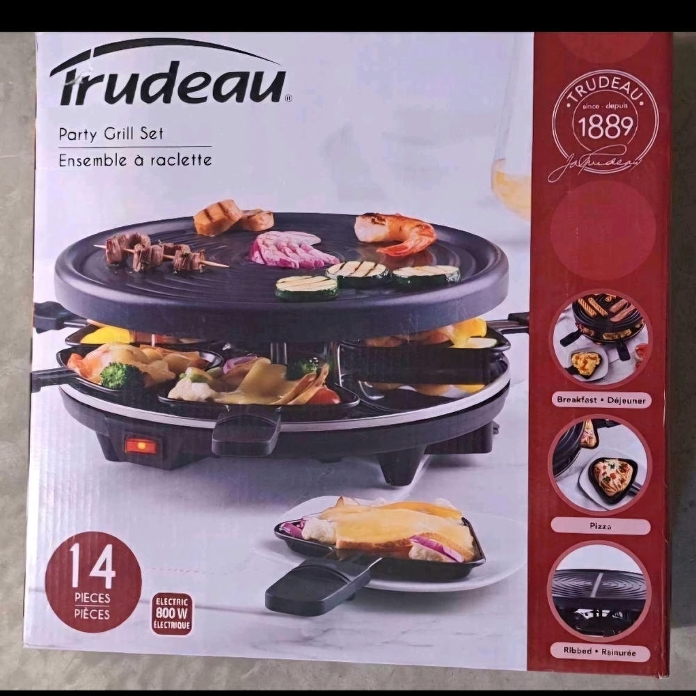 Brand New Truduea 14 Piece Party Grill Set